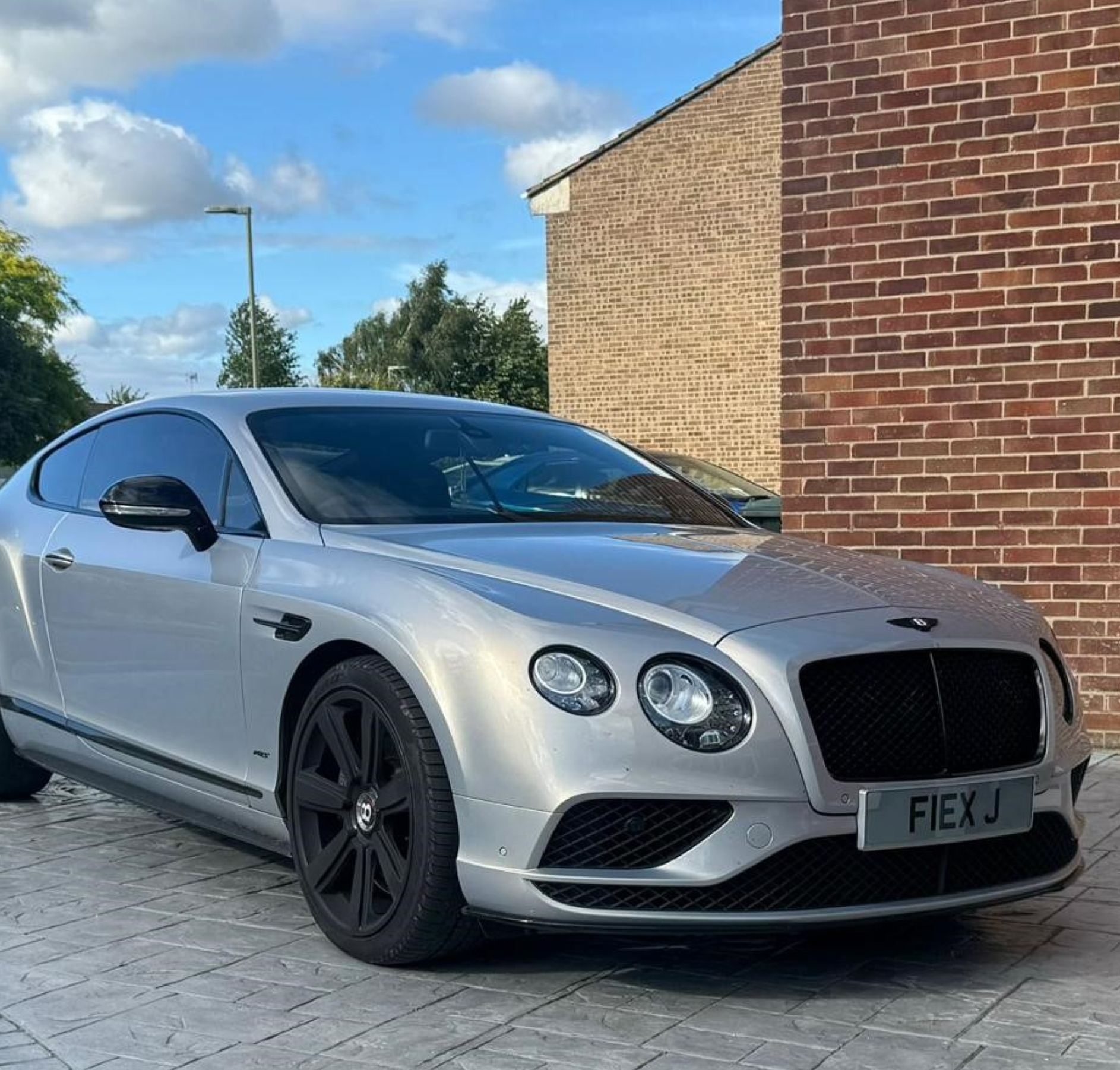 Bentley Continential GT 6.0 Front Plate